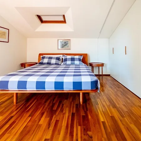 Attico Al Mare 아파트