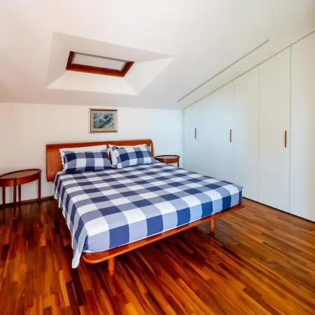 Attico Al Mare 아파트